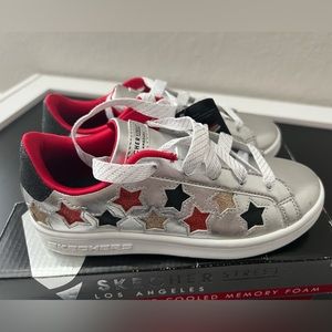 Sketchers Kids Shoes (Size 1)